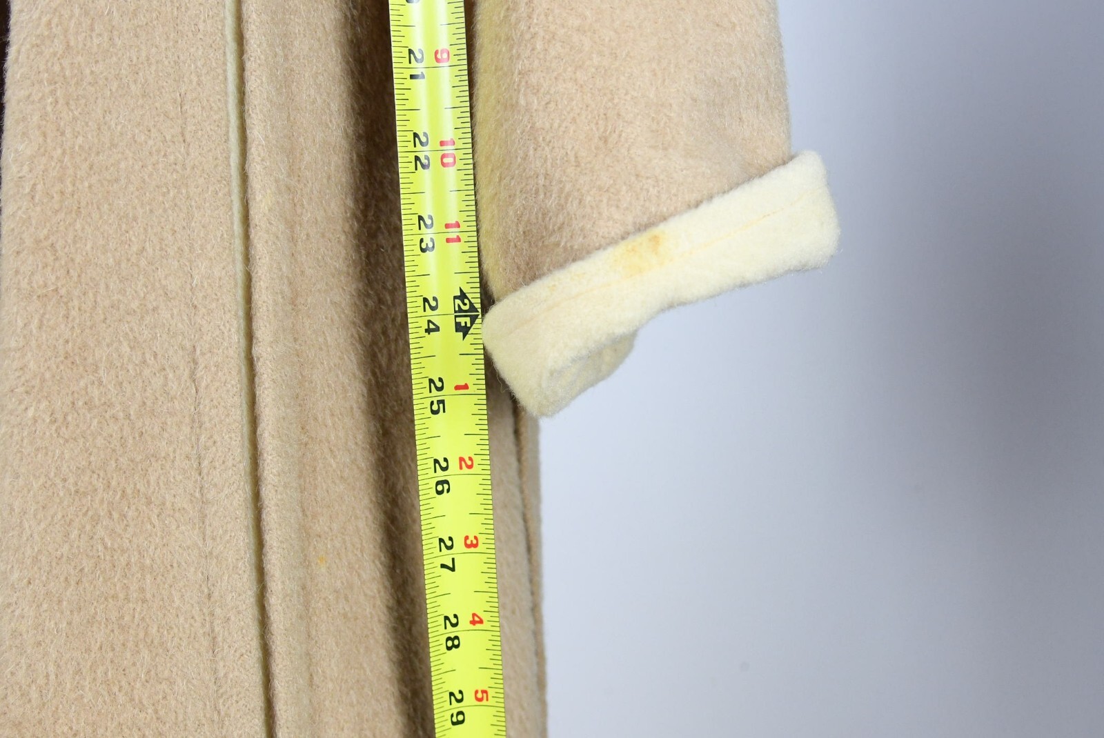 Vintage 1940s Style Great Over Car Coat Tan Beige Cream Belt Princess Seam Peek