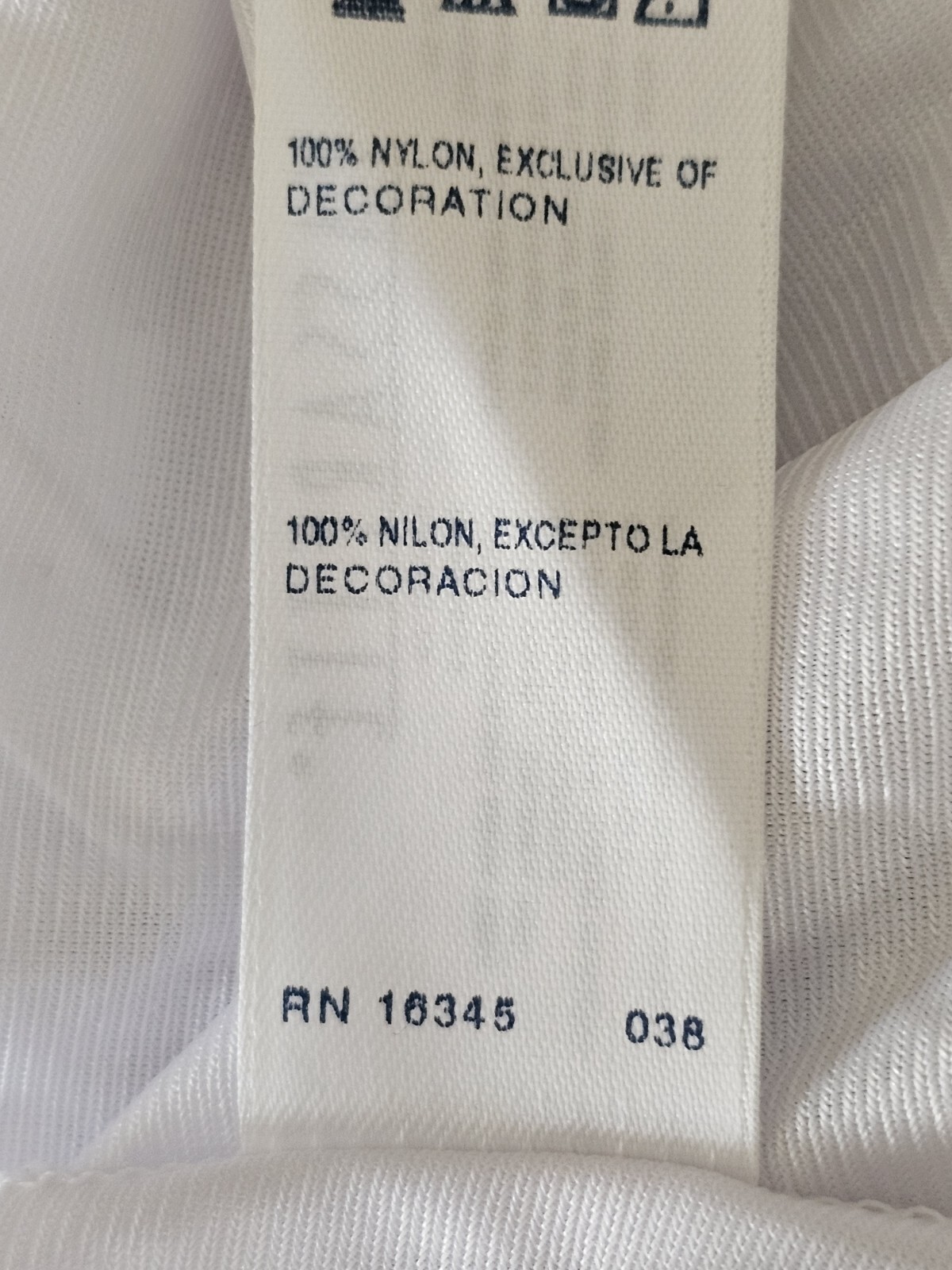 Vassarette Full Slip White Size 22″ 36/42 Satin Nylon Adjustable Straps V-neck