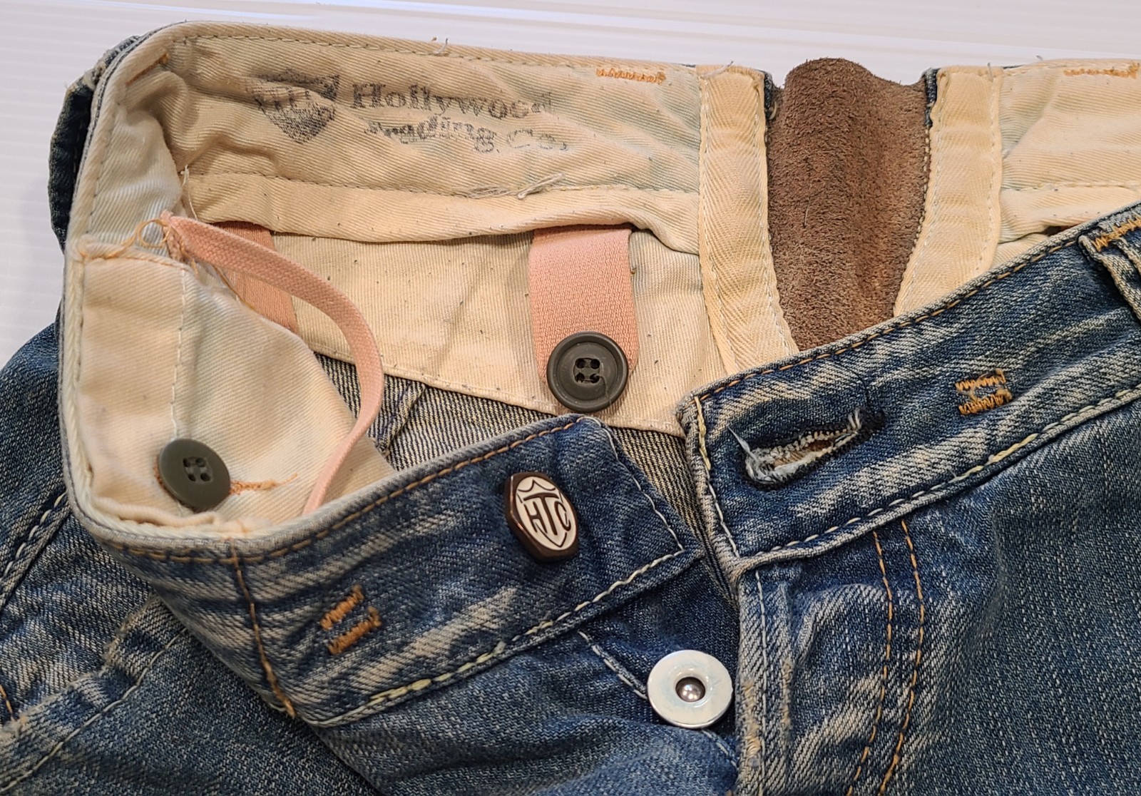 HTC Hollywood Trading Company Vintage Jeans, Made in Italy, sz 26, Distressed