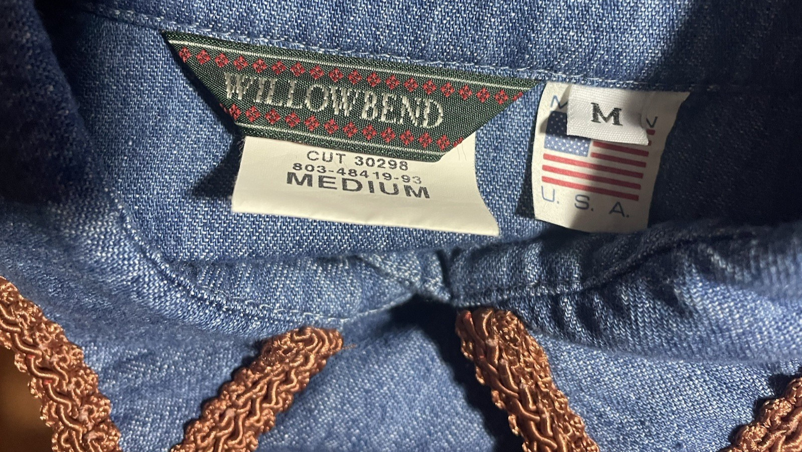 NOS Willowbend Medium Secretary L/S Blue Cotton Chambray Button Down Shirt