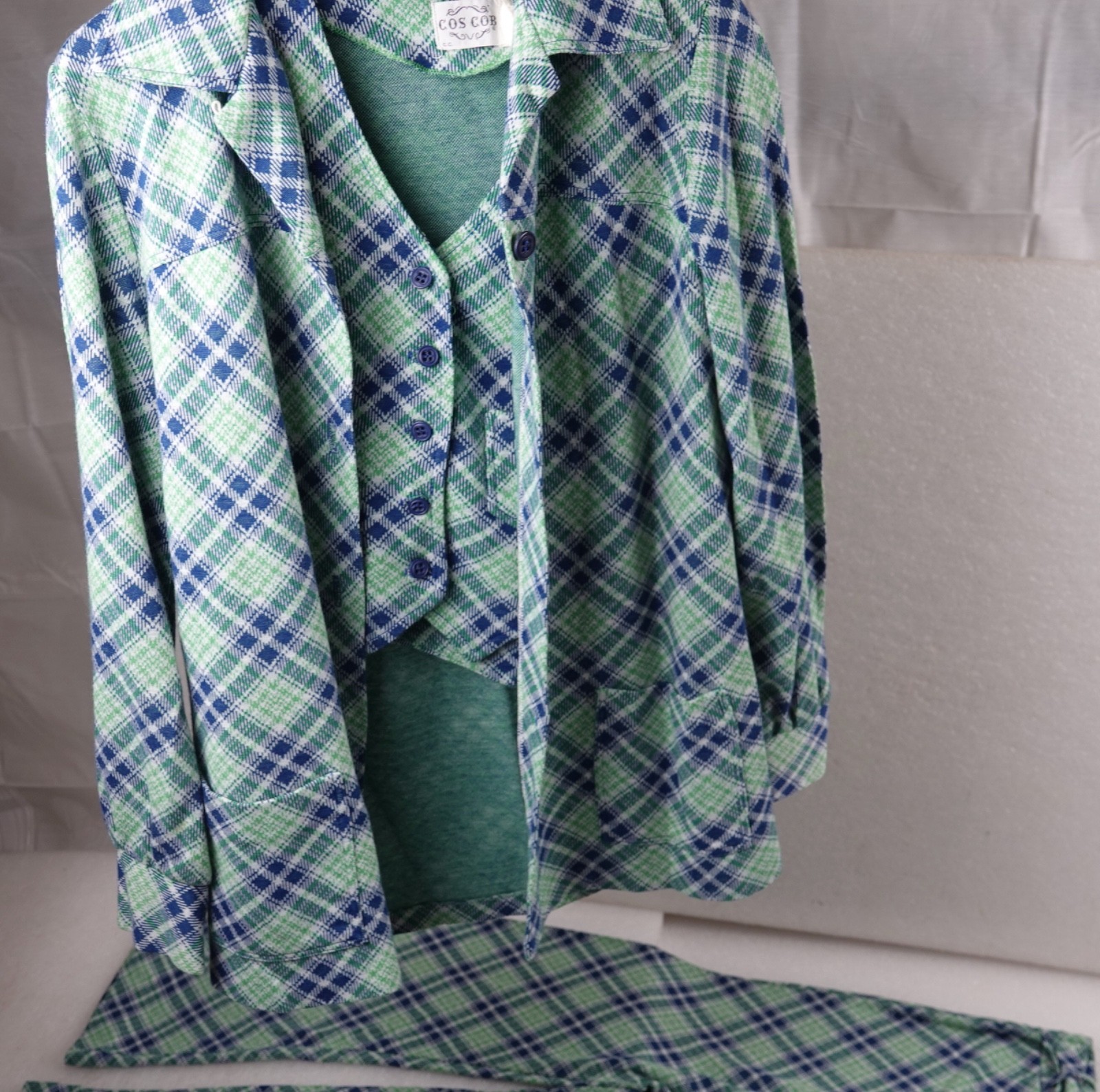 WOMANS VINTAGE 3 PIECE COS COB GREEN & BLUE PLAID ACRYLIC USA SIZE 11/12