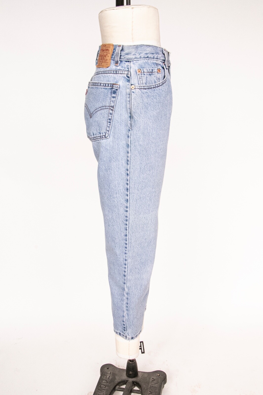 Levi’s 550 Jeans Cotton Denim 1990s 29″ x 27″