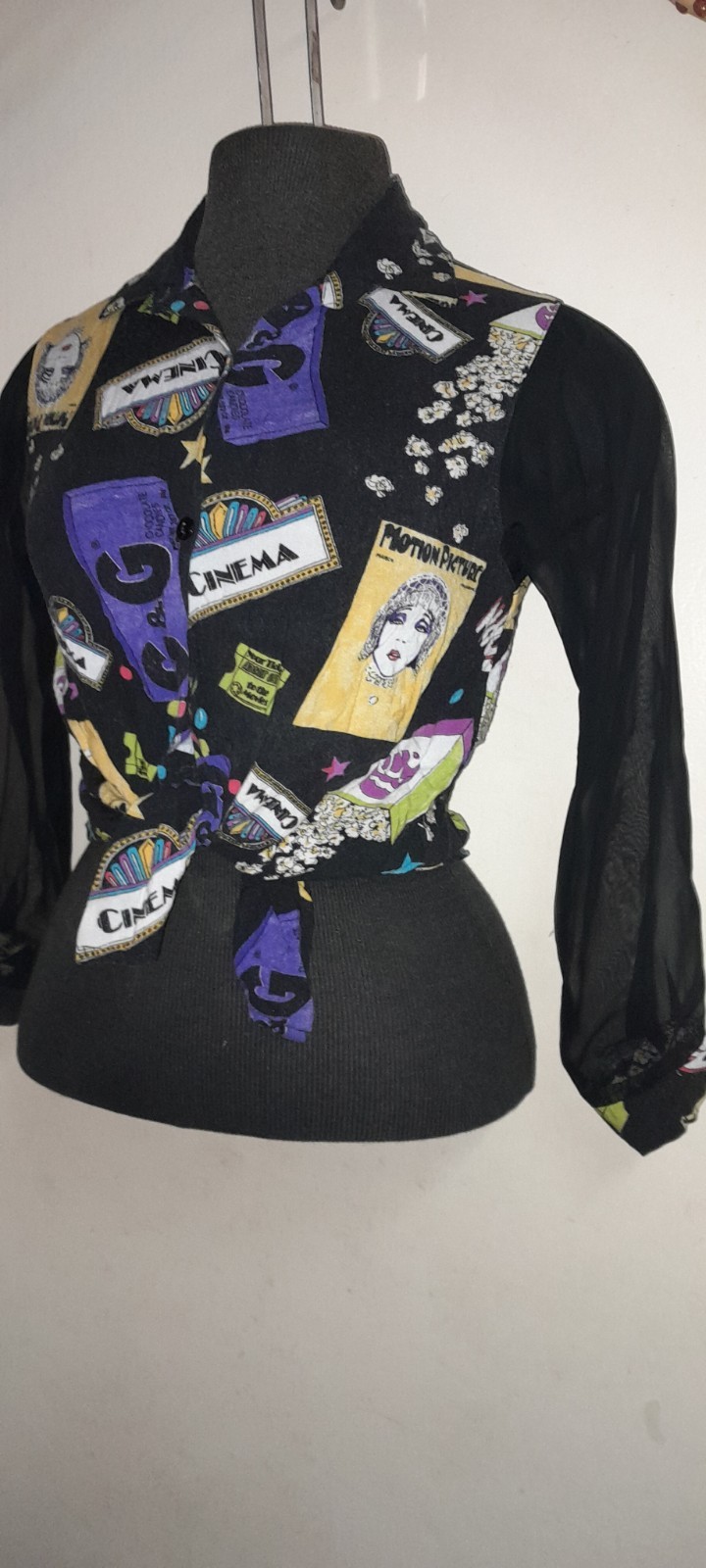 Vtg 80s 90s Movie Amy Byer RARE Cinema Noir Popcorn Print Sheer Sleeve Blouse XS