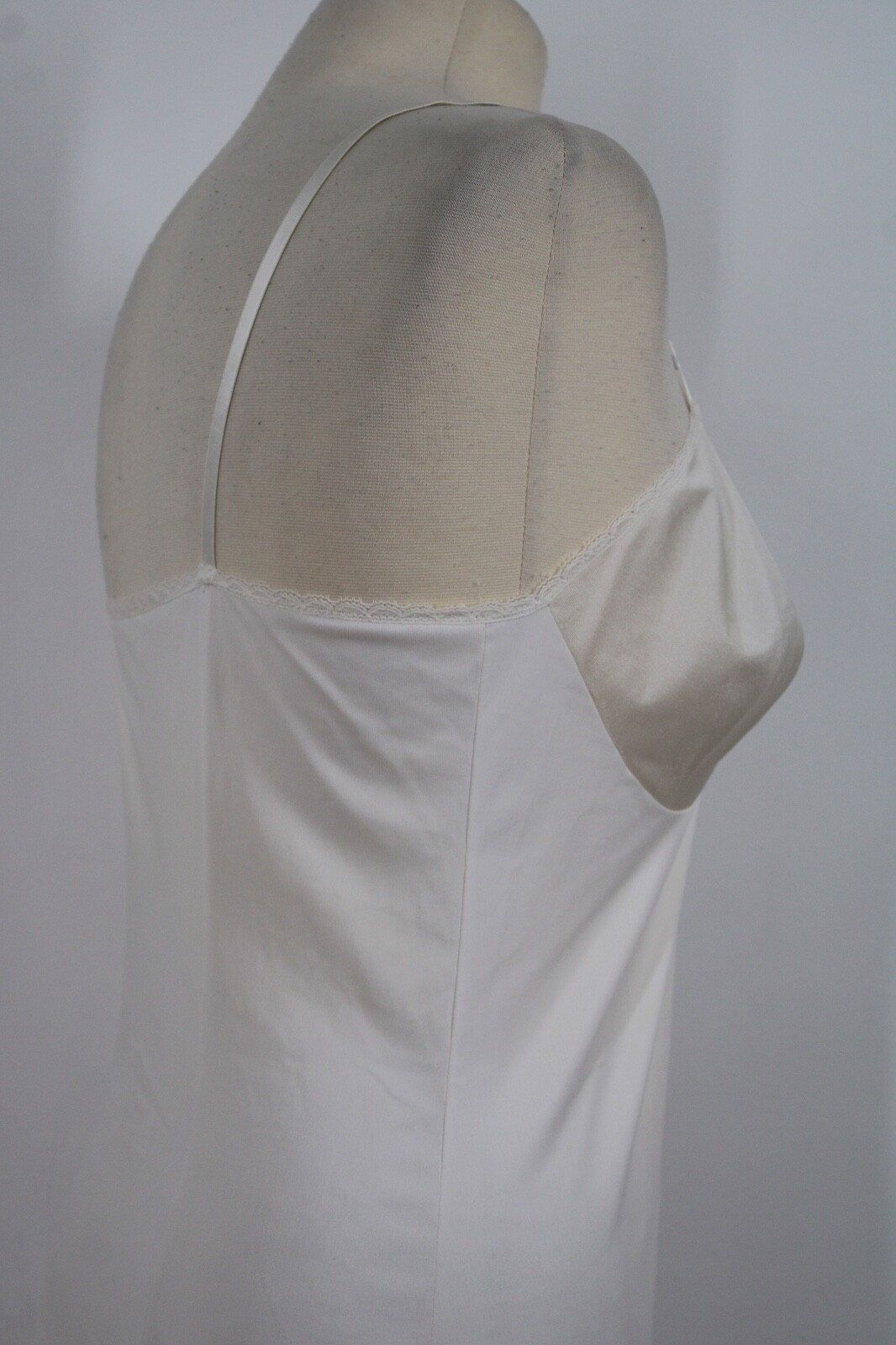 Vtg JC Penney MG 34/12 LL Ivory Antron Nylon Long Full Slip Dress Side Slit