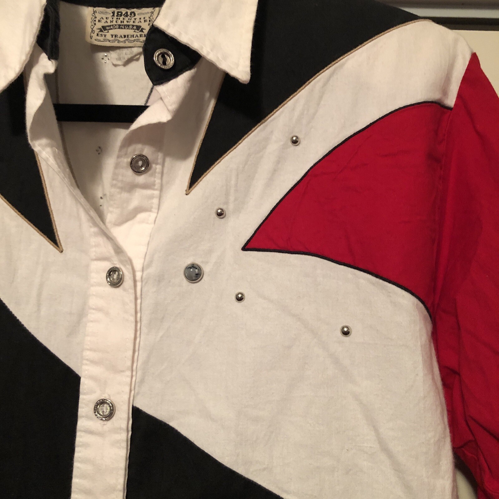 1849 Authentic Ranchwear Size M Red Black And White With Horse Embroidered