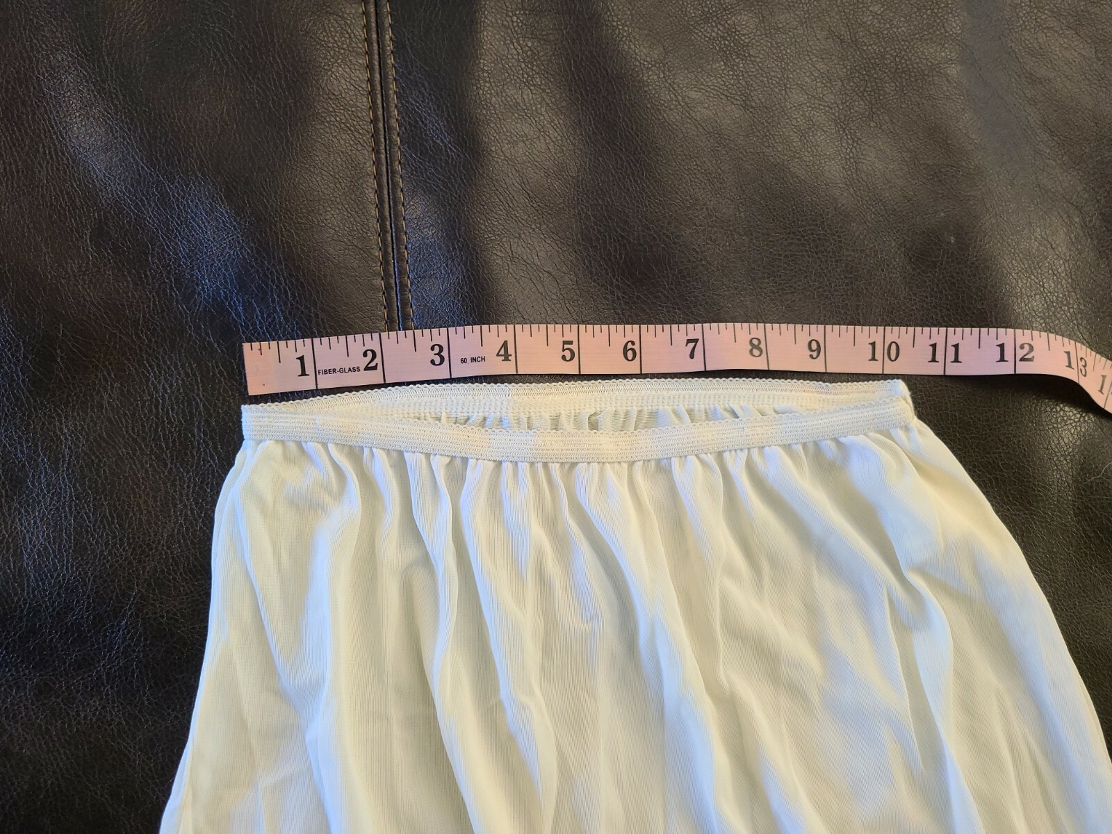 Ladies VTG Philmaid Ivory Half Slip Sz S Lace Trim Side Slit Long Elastic Waist