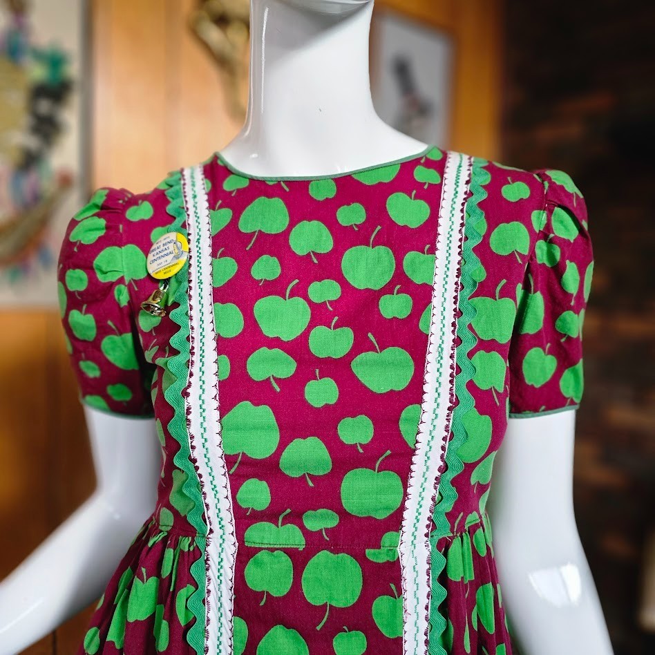 Vtg 70s Miss Centennial Belle Kansas Parade Novelty Apple Print Maxi Dress XS/S