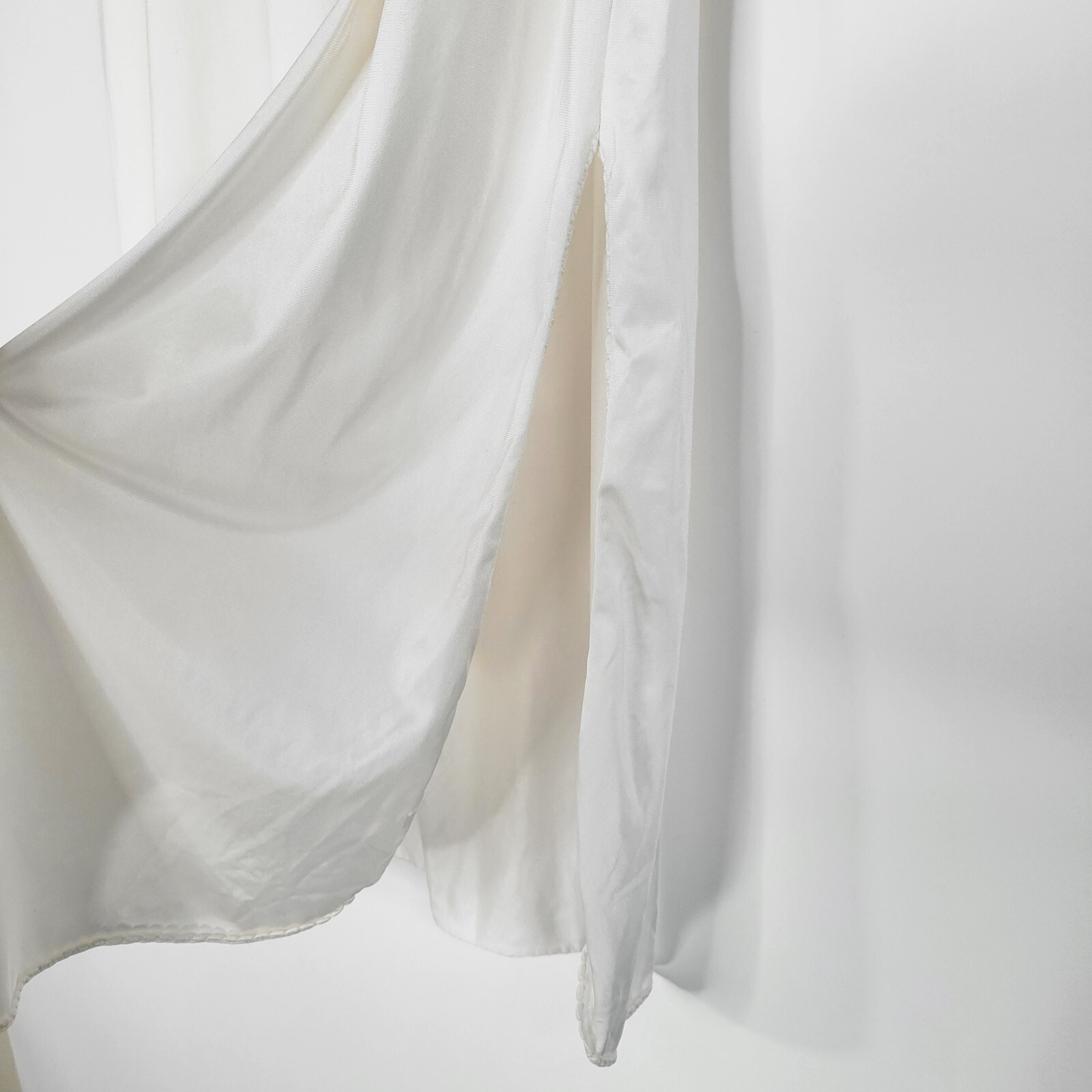 Vintage VANITY FAIR Ivory Pearl Midi Slip Skirt Size L Side Slits Elastic Waist