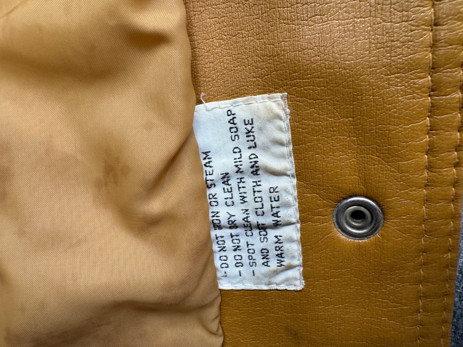 VTG Montgomery Ward Jacket Women S Brown Vinyl Snap Embroidered Flowers Pleather
