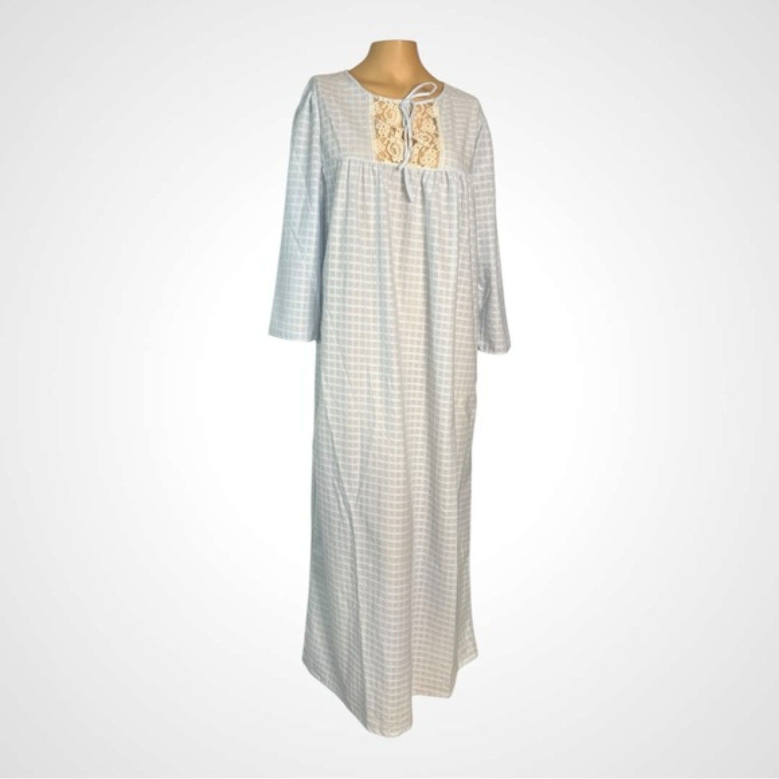 Vintage Spotlight USA Lace Trim Long Nightgown – Size Large