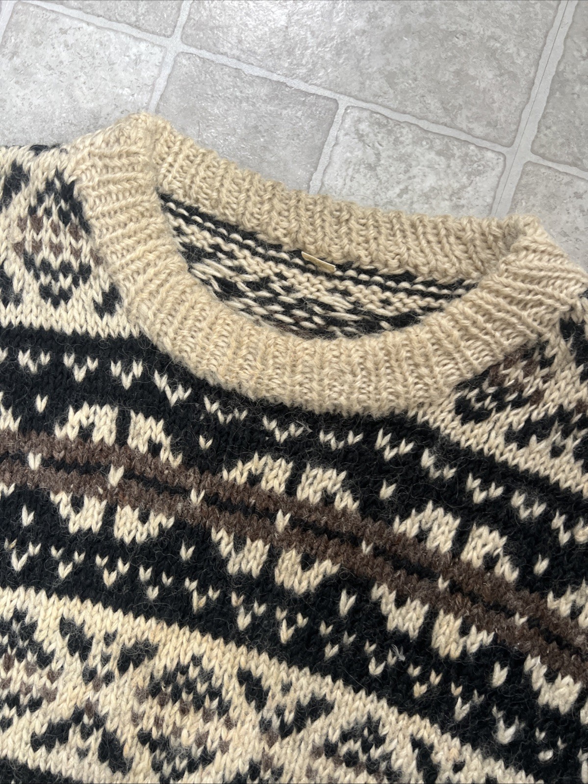 Vintage Hand Knit Wool Sweater Nepal Nordic Fair Isle Fuzzy Knit Size L-XL