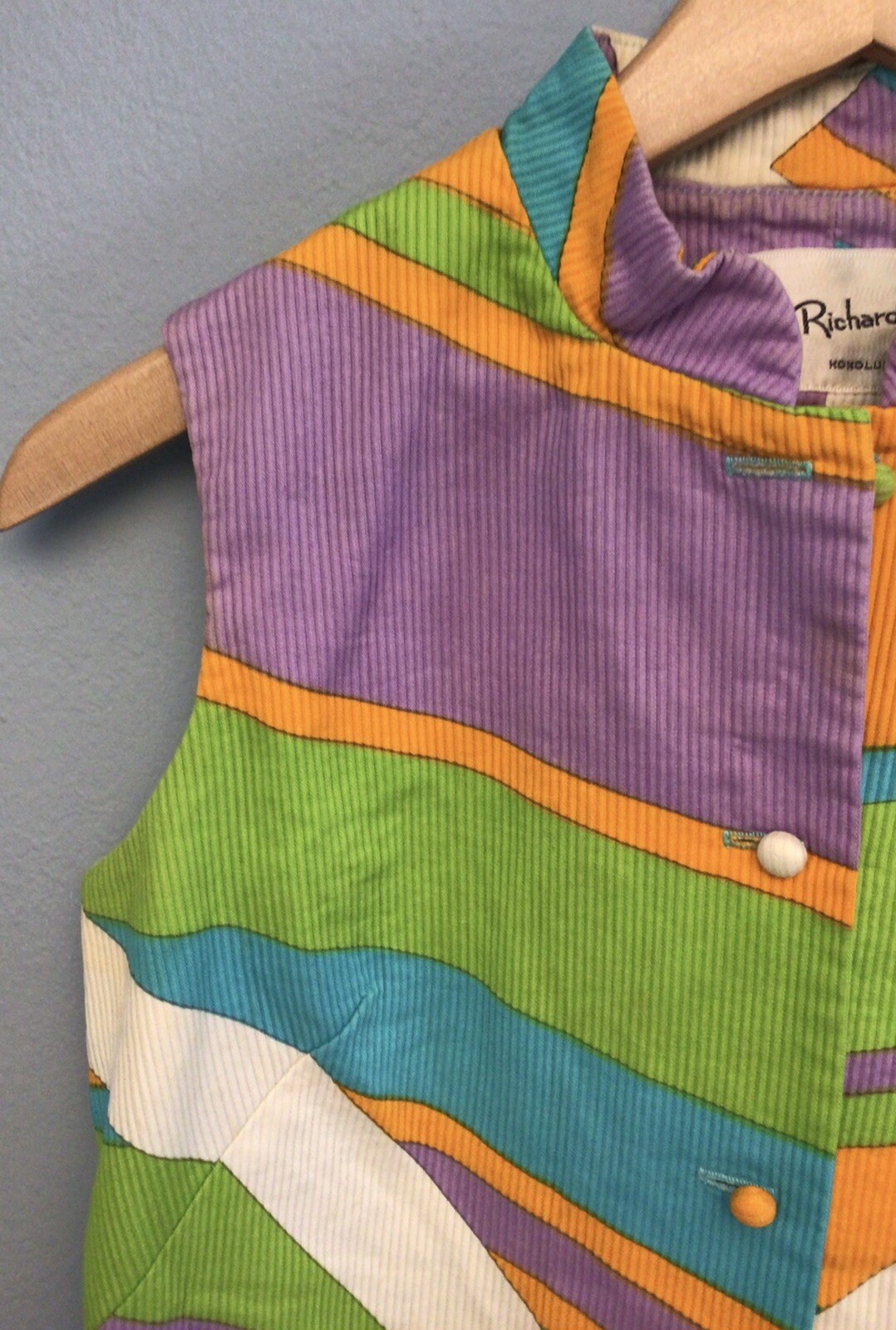 VINTAGE TORI RICHARDS HONOLULU COLORFUL 70’s MOD GOGO BUTTON WOMANS MINI DRESS