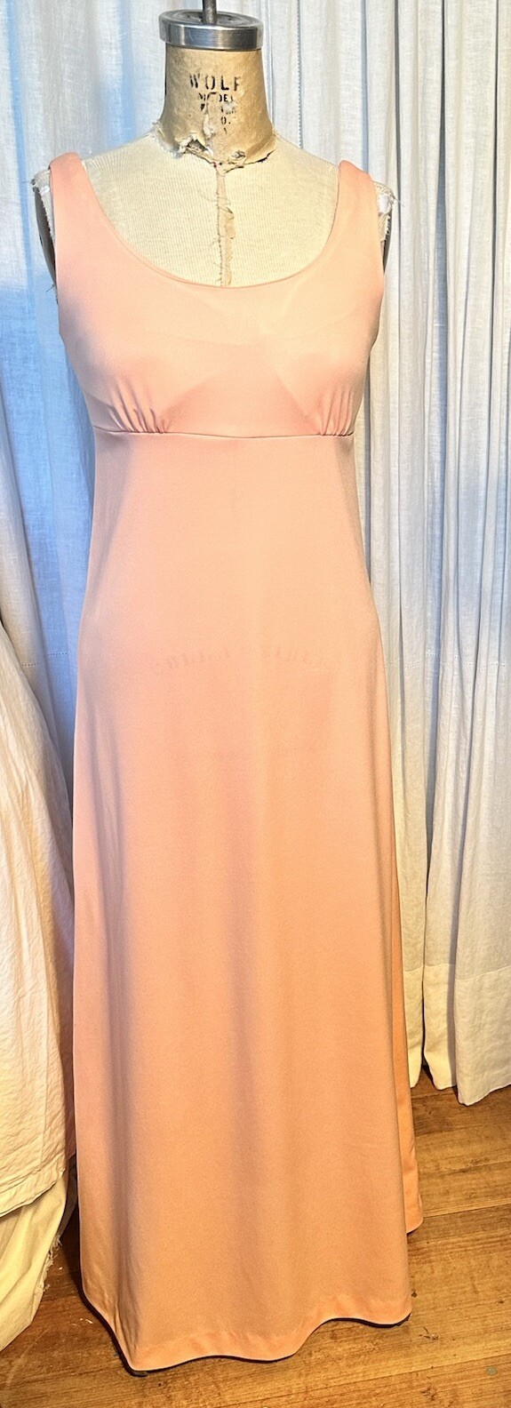 Vintage Womens Peach Knit Sleeveless Empire Waist Long Event Gown Sz XS-S Used