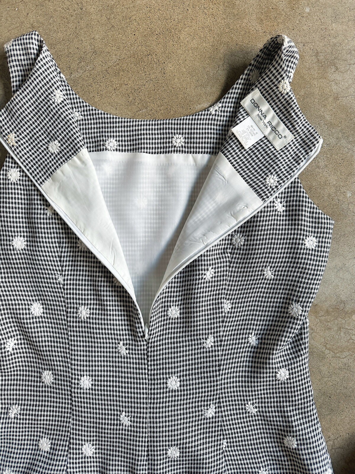 Vintage 90s Donna Ricco Gingham Floral Embroidered Sheath Dress Size 8