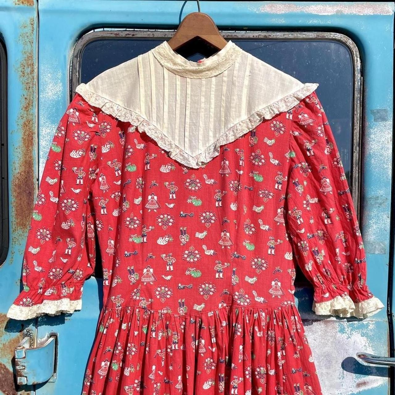 early 40s red cotton folk novelty Dutch girl & boy prairie dress pin tuck yoke