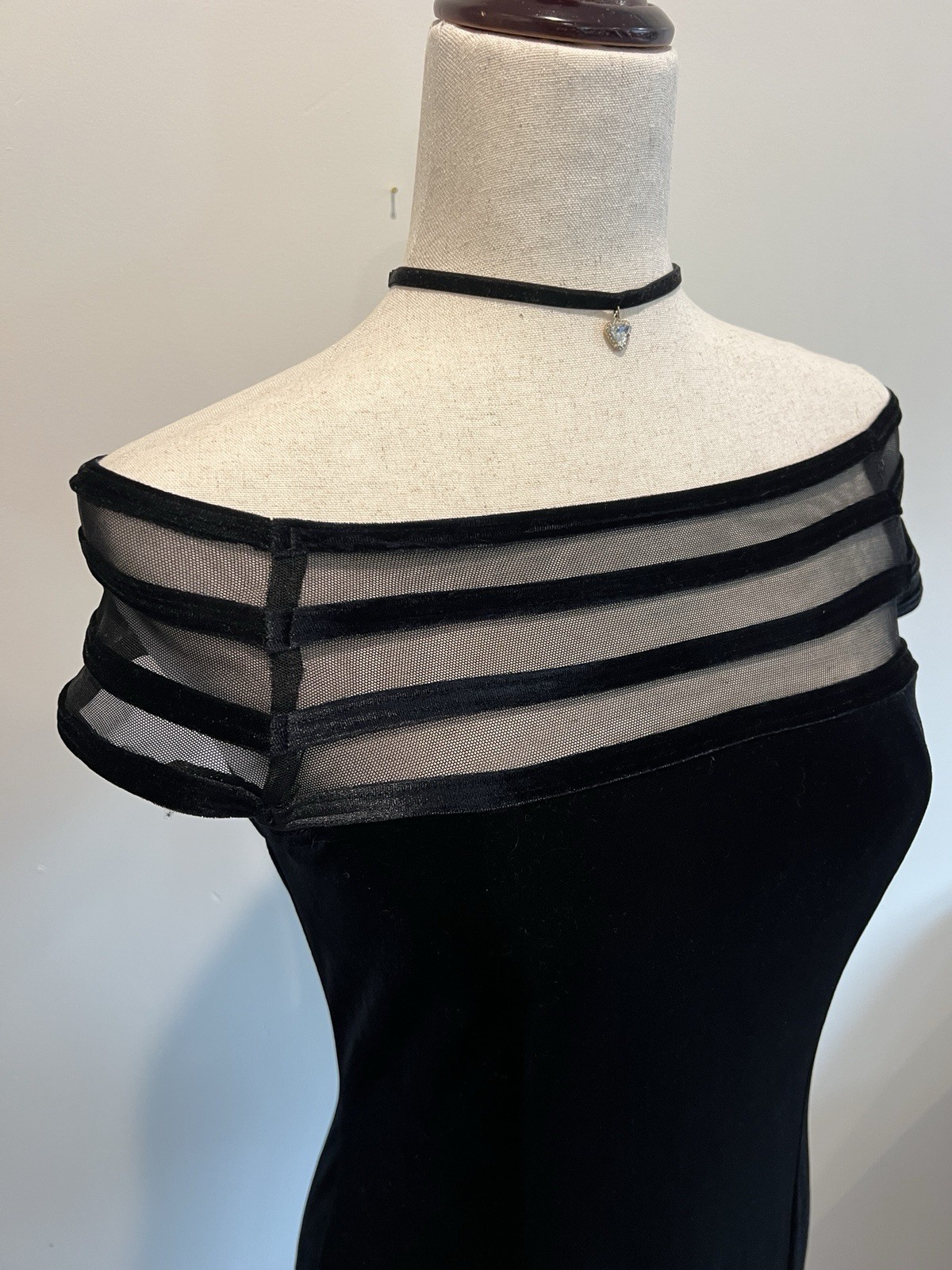 VTG Black Velvet Formal Evening Prom Dress Mesh Neckline Y2K Goth S