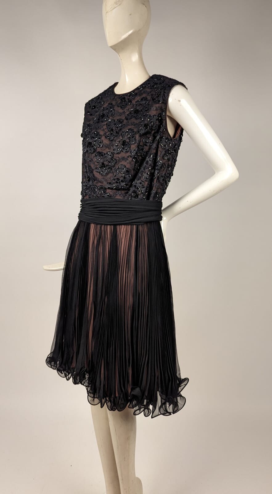 VINTAGE 1970’S DESIGNER JACK BRYAN BEADED + RUFFLE EDGED CHIFFON COCKTAIL DRESS