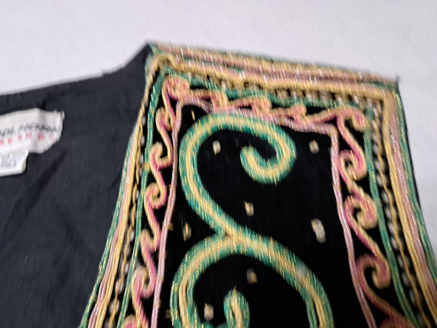 Vintage Carol Horn Workshop 3D Elephant Vest Embroidered Beaded Sequin Boho M/L