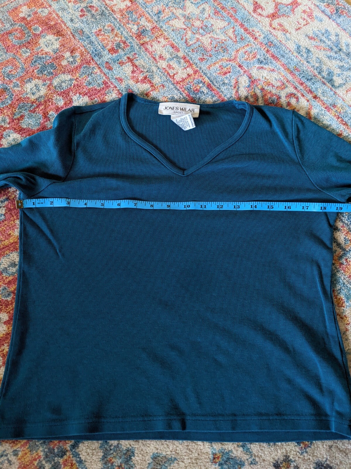 Vintage 90s/Y2K Jones Wear Sport Teal V-Neck Cropped Top Women’s Medium