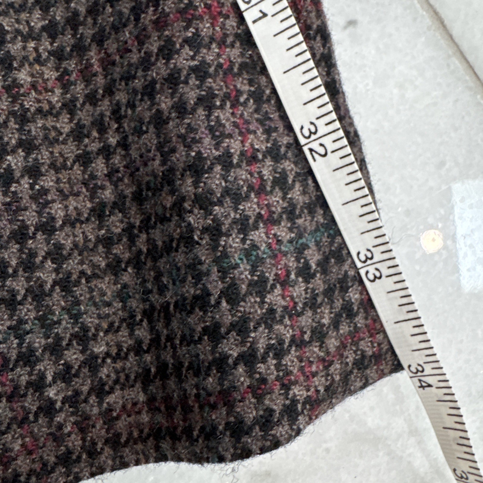 St. Johns Vintage 1980’s, Tweed/Houndstooth skirt, W 6-8 pleats, Trending 2025
