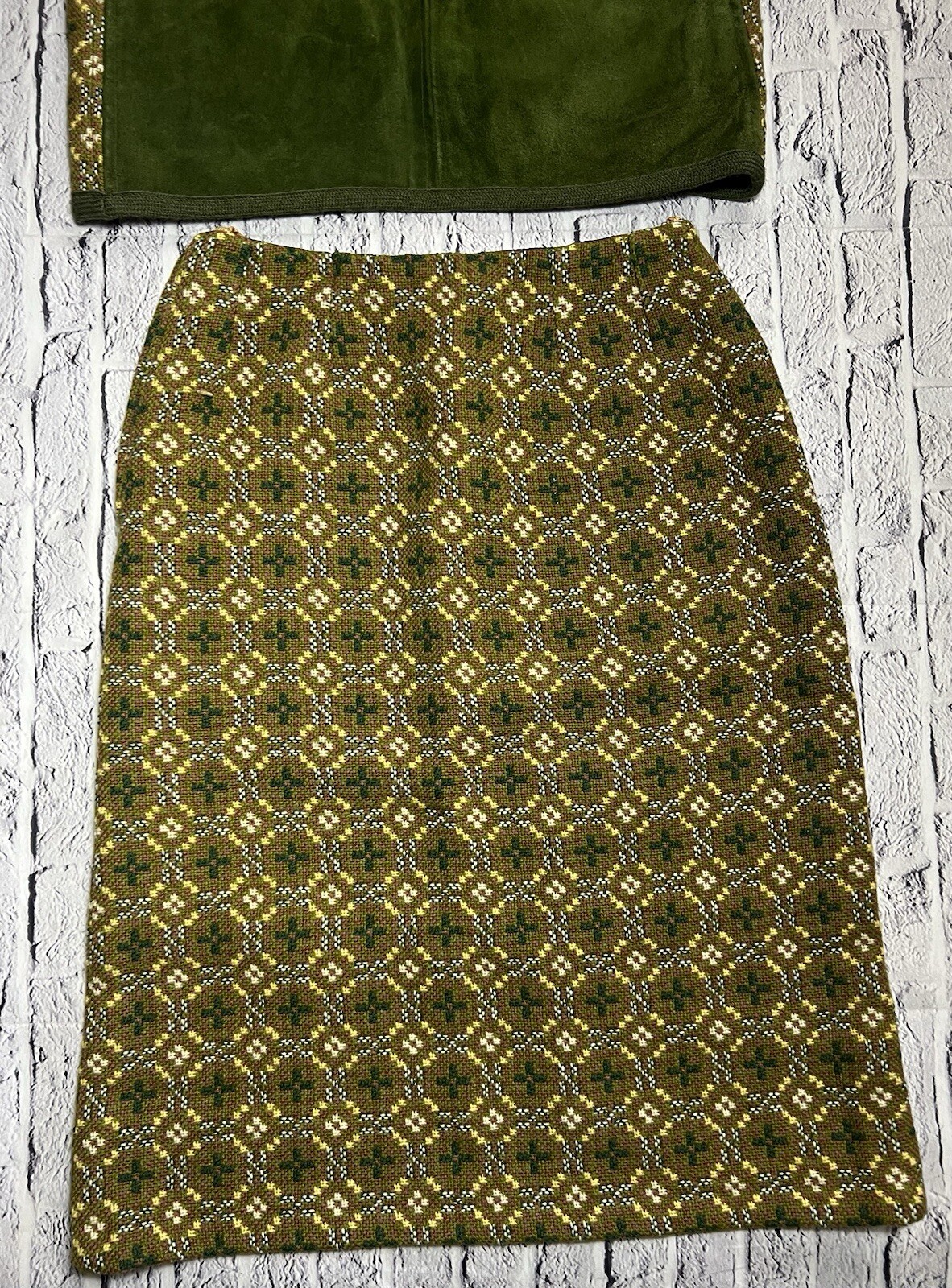 Vintage Welsh Gwydir Garments Pure New Wool/Suede 2pc Skirt Vest Top 34 Small