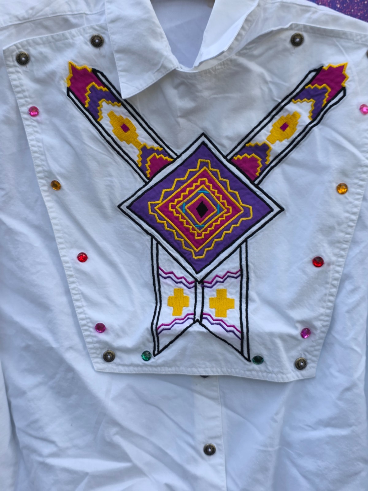 VINTAGE 1993 WESTERN SOUTHWEST CANYON SHIRT SIZE MEDIUM JEWELS WOMEN’S BLOUSE