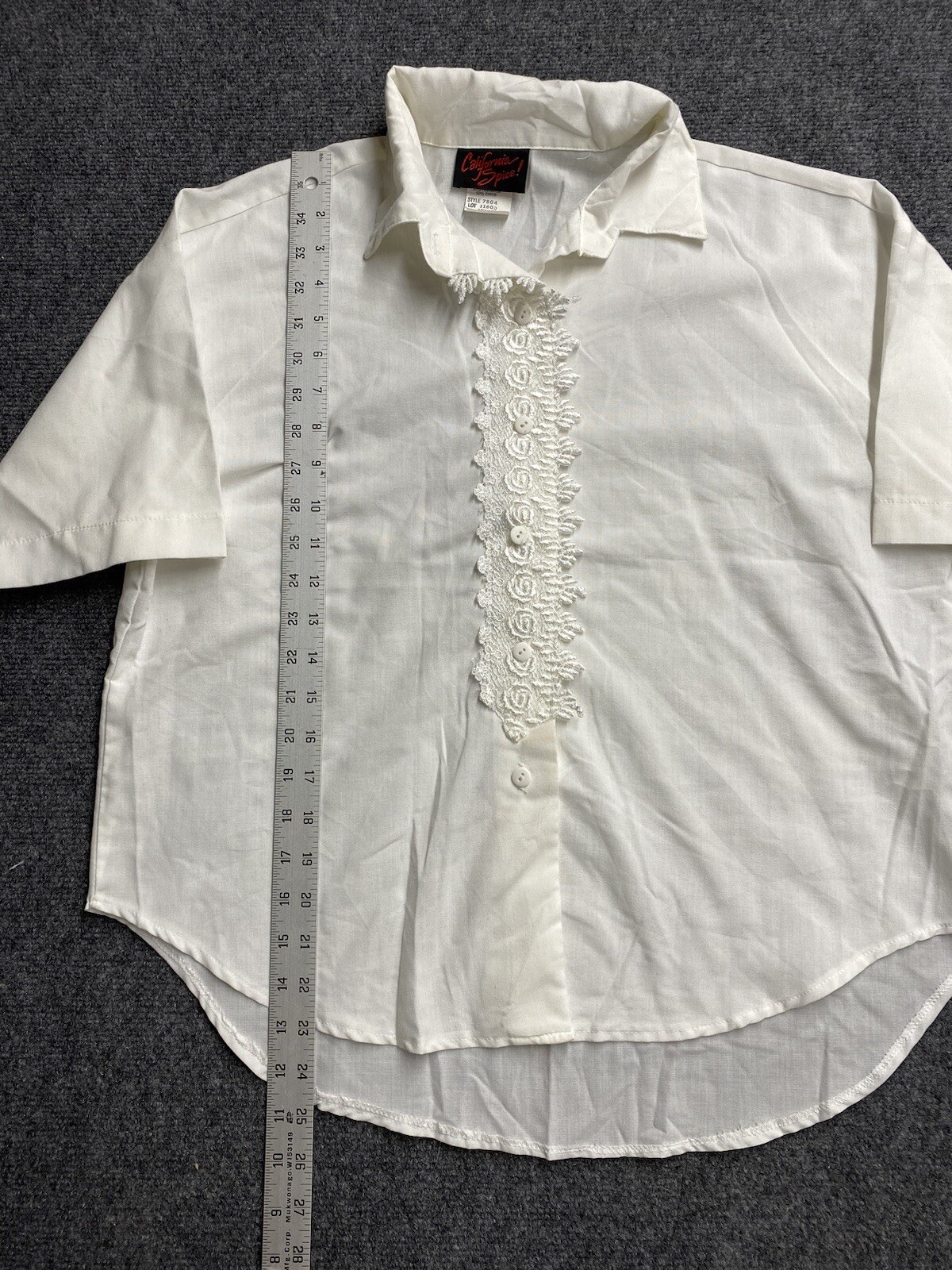Vintage California Spice White Lace Front Short Sleeve Button Up Size M