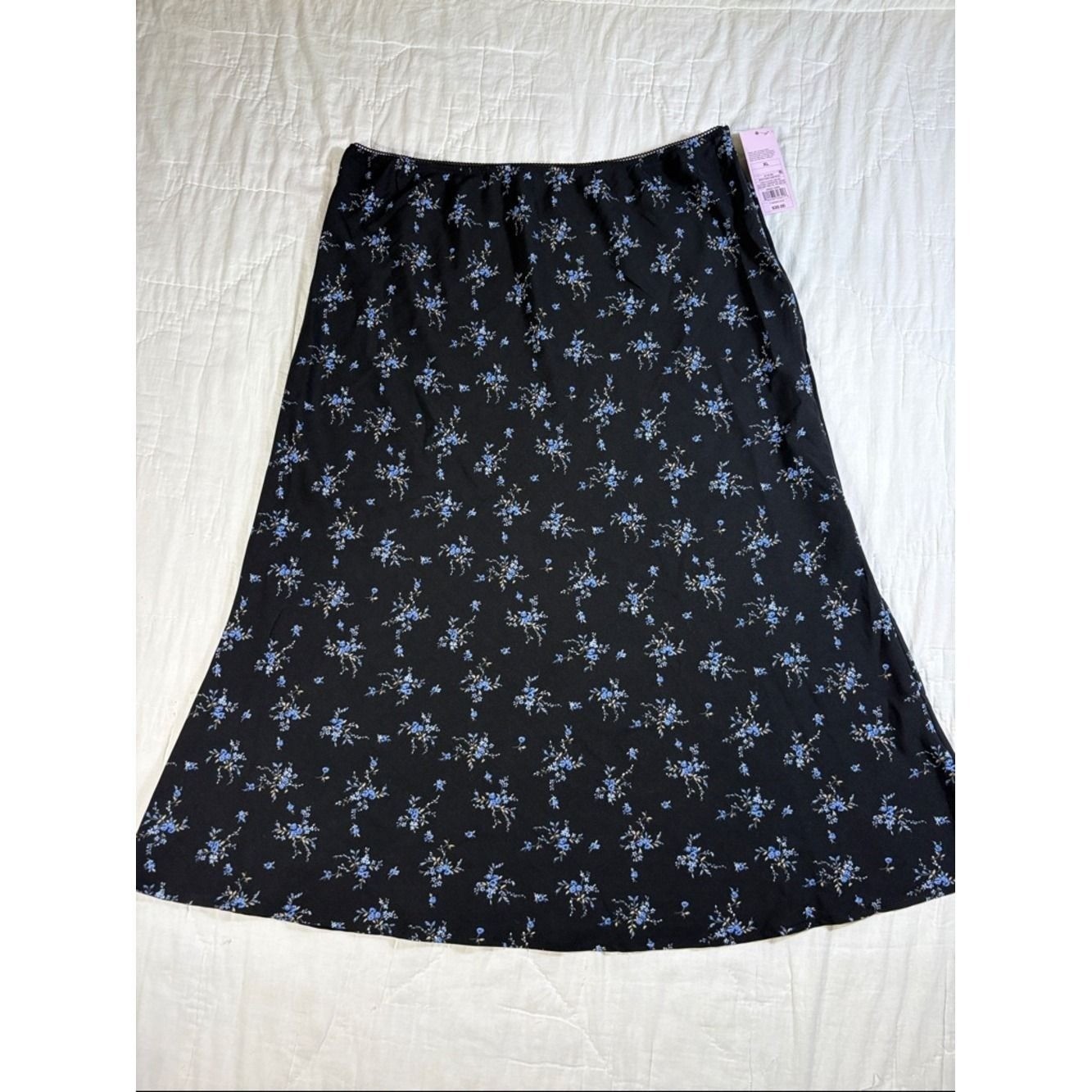 NWT Wild Fable Black Floral Midi Skirt Blue Ditsy Flower Elastic Waist XL New