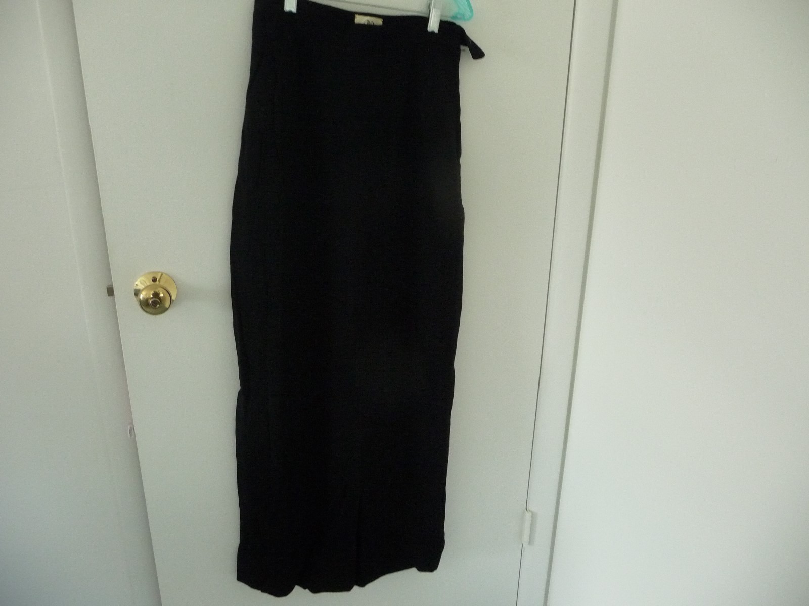 #81 vtg 40`s/50`s LONG BLACK STRAIGHT SKIRT Satin Taffeta ? by Mr GEE