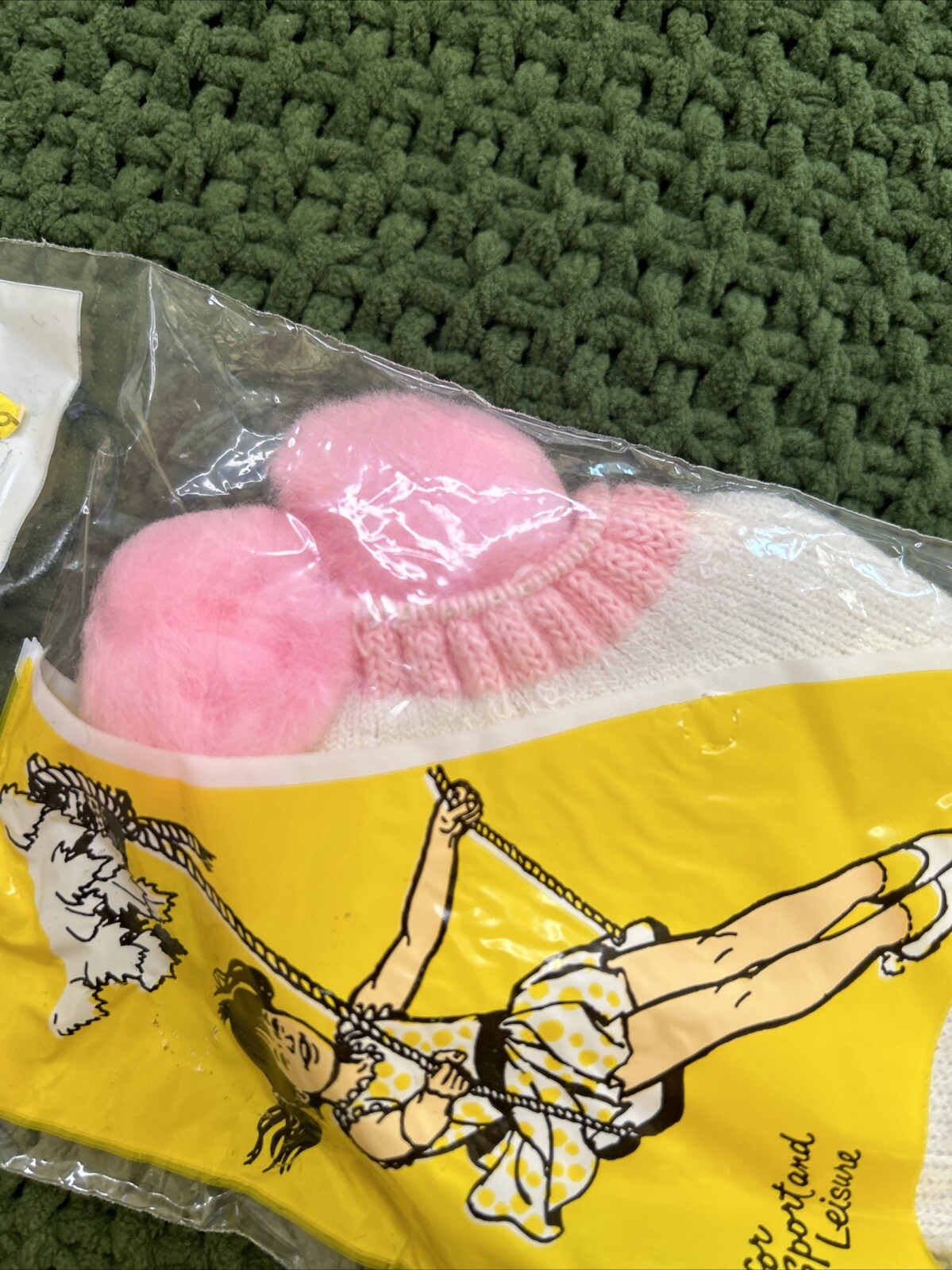 VTG Pom Socks White Pink Poms NIP Size 4-6.5 Girls Orlon 70s NOS 80s Low Cut
