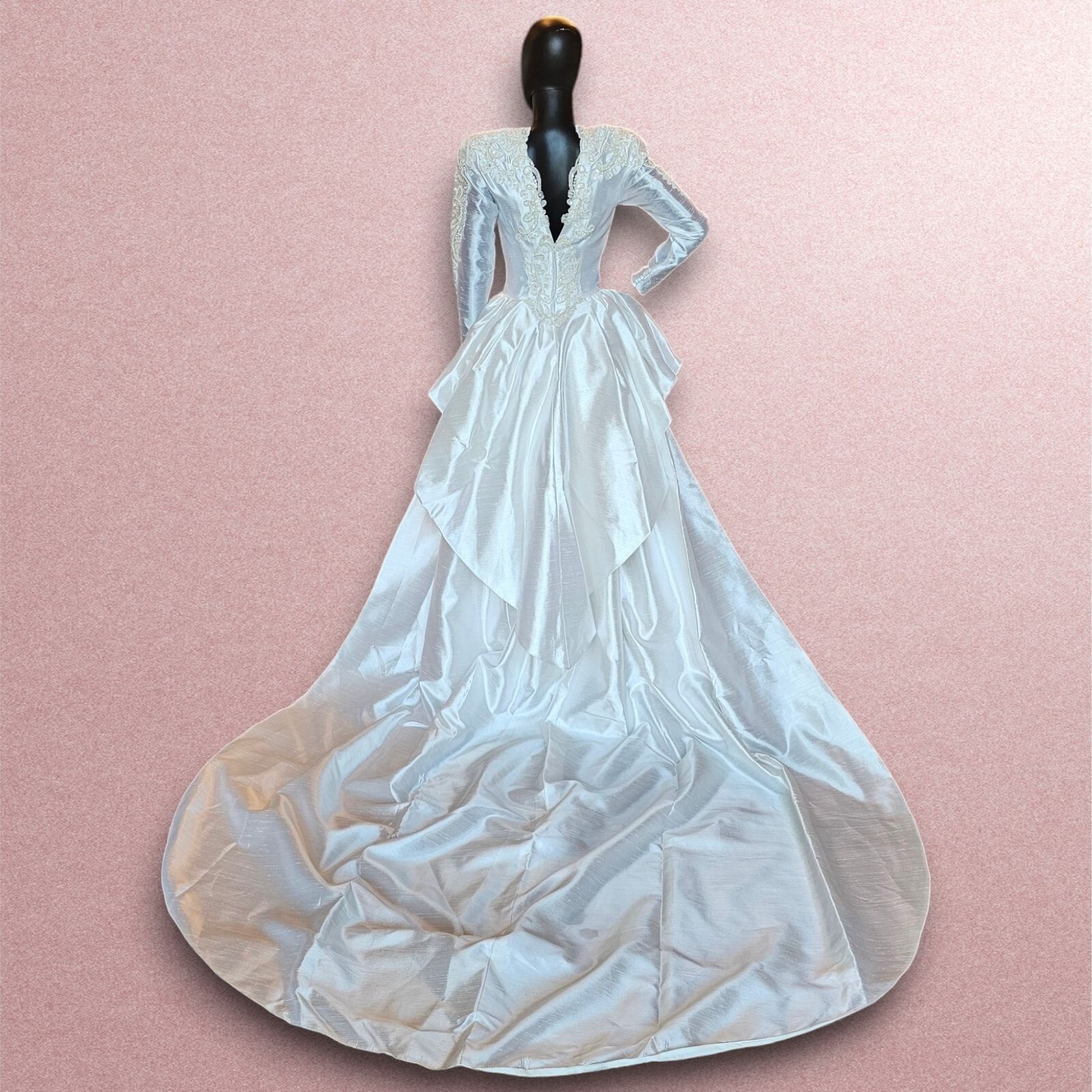 Vintage 90’s Fitted Detachable Train Wedding Gown
