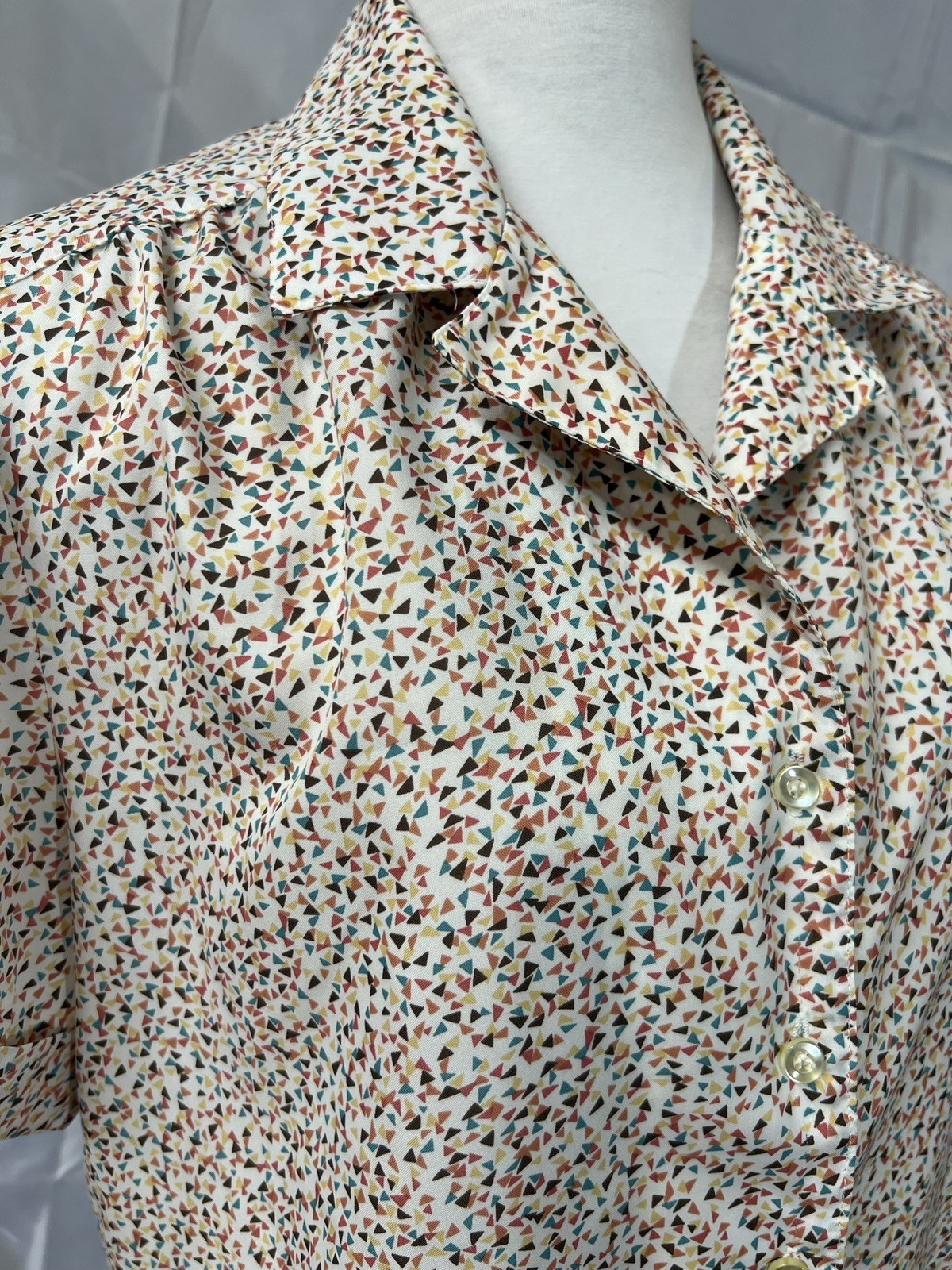 Vintage 70’s Rejoice Branded Polyester Women’s geometric Blouse, Pre-owned Sz L