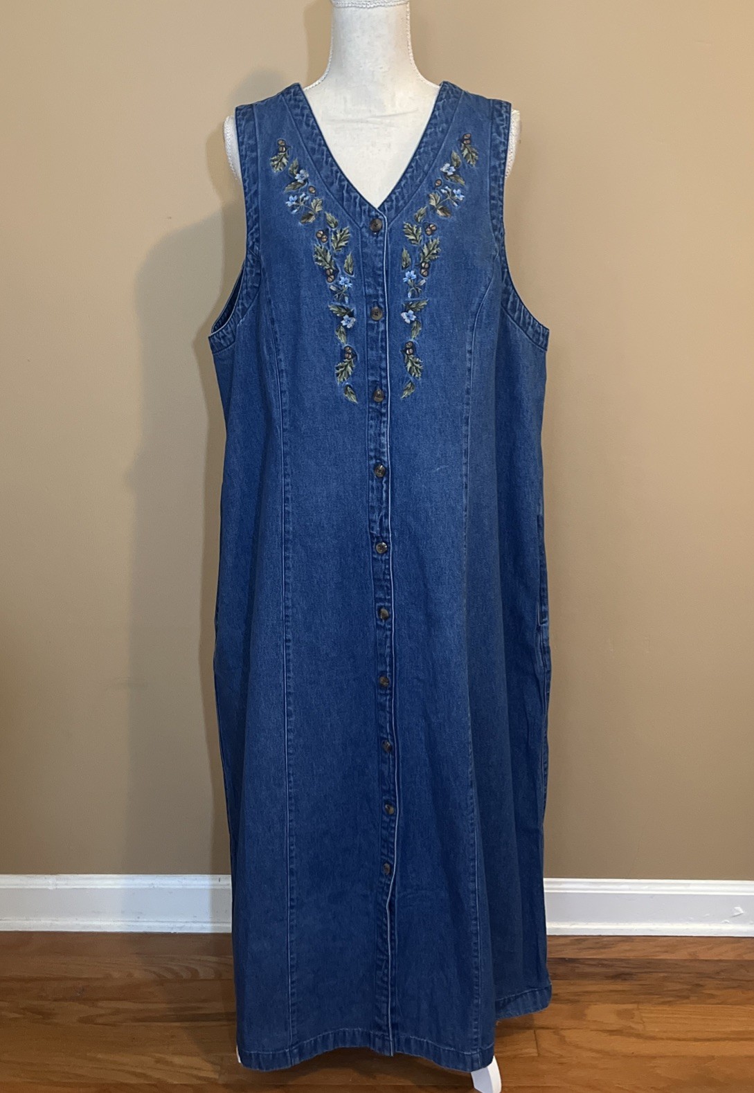 Vintage Classic Elements 20/ 22W Denim Dress – Embroidered Fall Acorn Floral