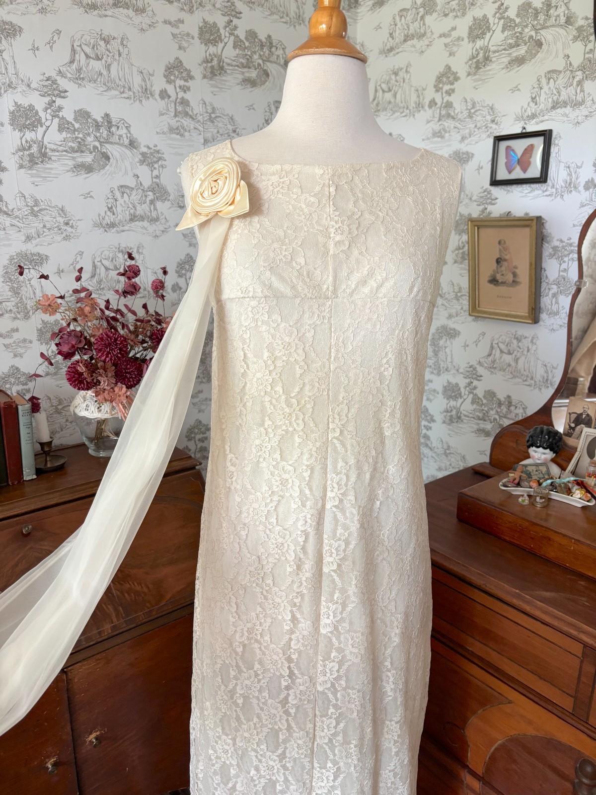 Vintage 60s Cream Lace Wedding Gown: Nylon, Sleeveless, Detachable Rosette Train