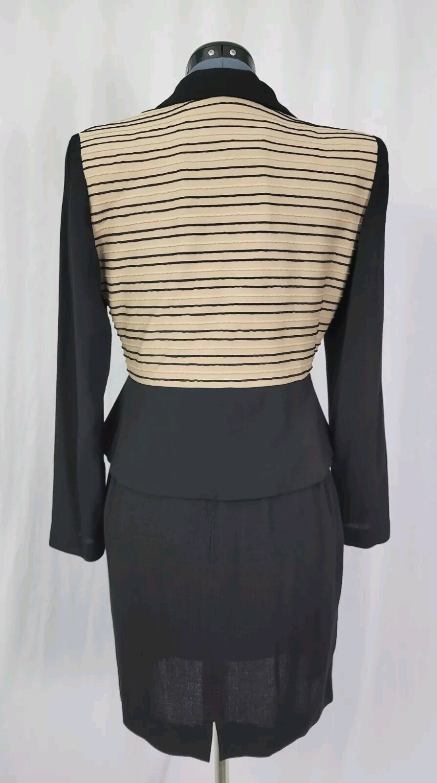Vintage JSJ Petites Black & Tan 2-Piece Jacket & Skirt Set Size 8P