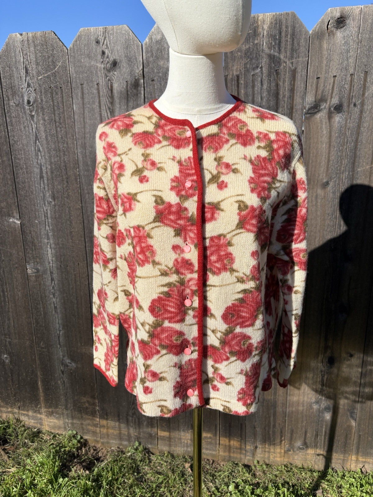 Vtg 50’s/60’s Moulin Rouge Mohair Blend Cardigan Volup Sweater With Giant Roses
