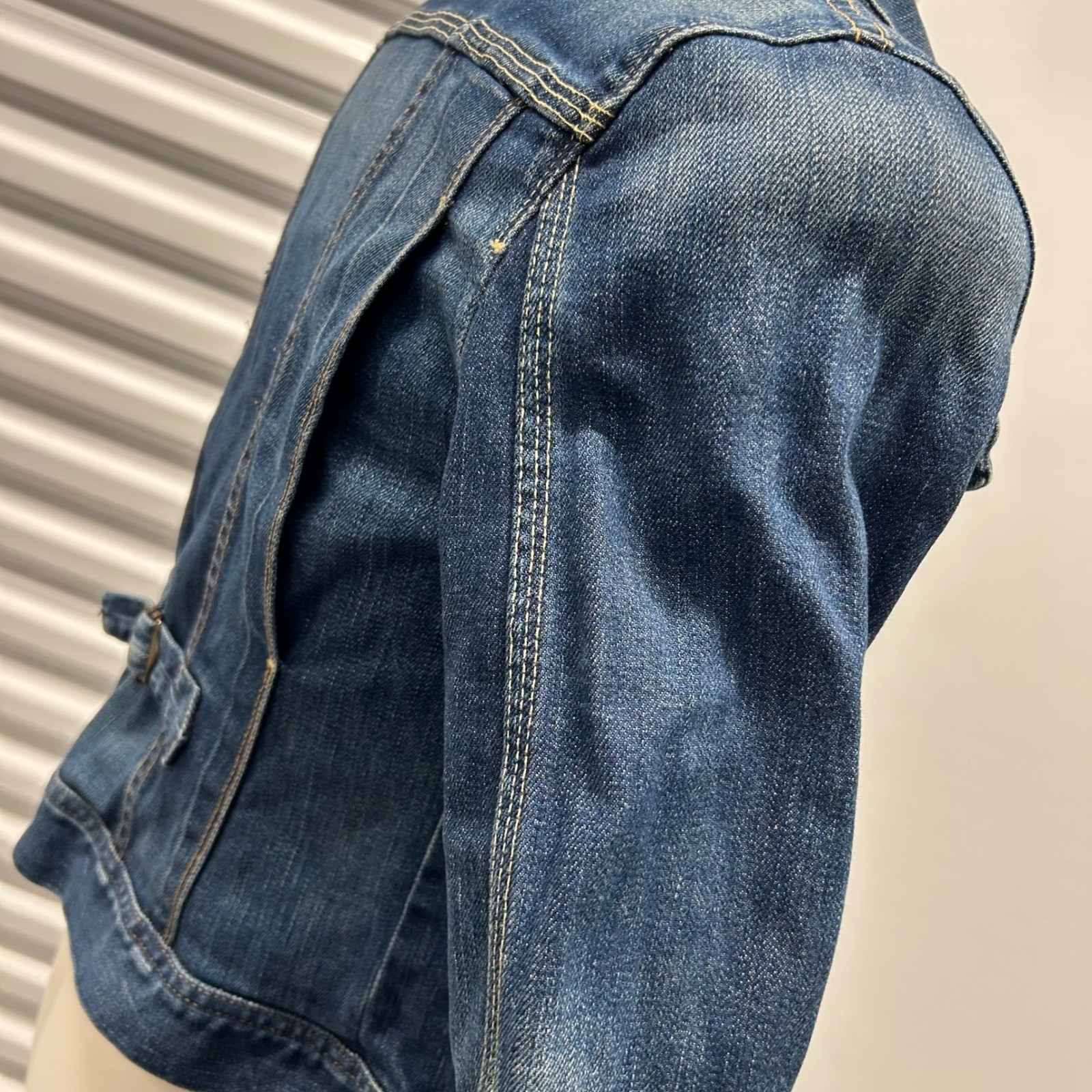Vintage USA made 7 For All Mankind Denim Trucker Jacket Medium Wash Cinch