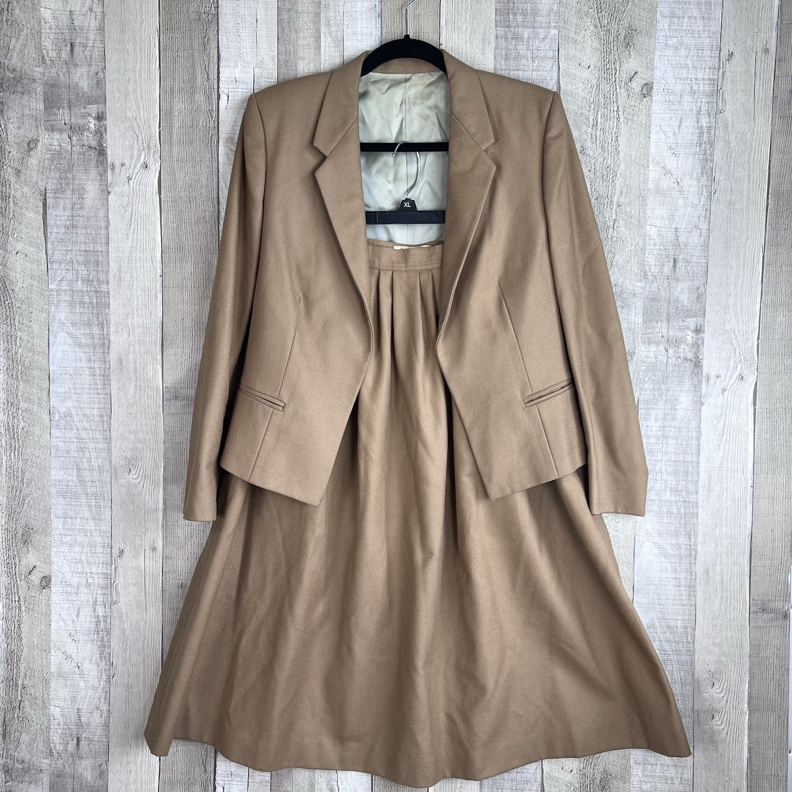 Vintage Barry Bricken Women Wool Skirt Suit Set Size 10 Tan Pleated Union USA