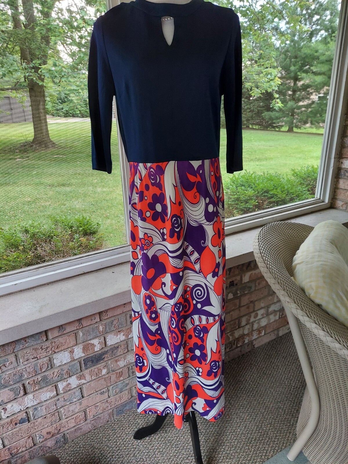 Vintage Dress Psychedelic Keyhole Maxi Dress M late 60s or early 70’s