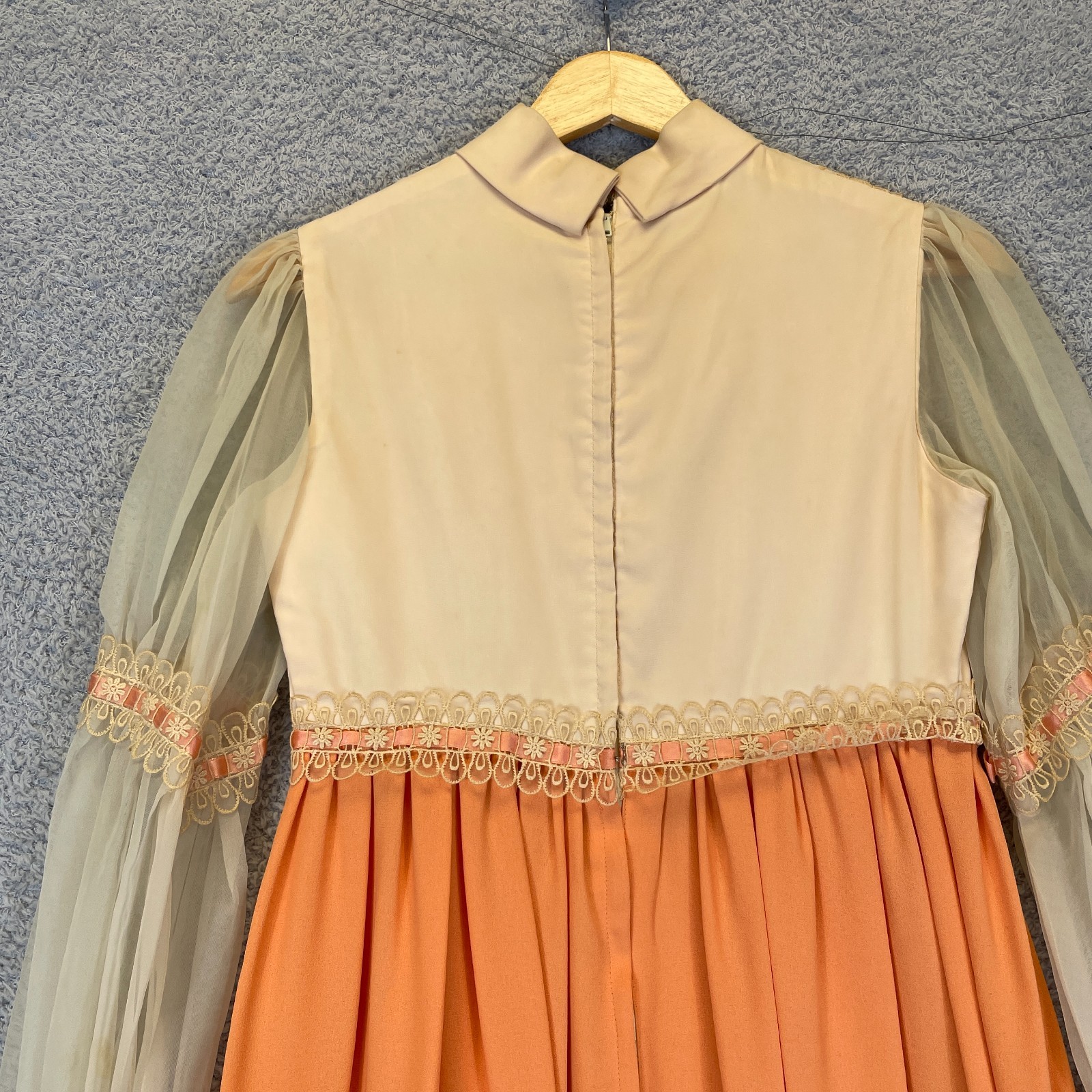 Vintage 70’s Victorian Revival Prairie Dress Cottagecore Lace Flowers Size XS