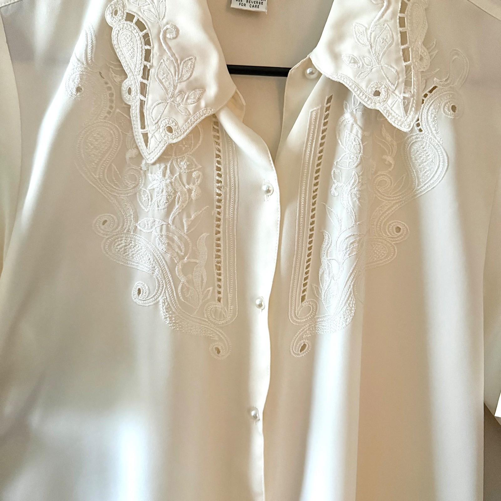 Vintage ivory Christie and Jill button up blouse with lace collar detail size 10