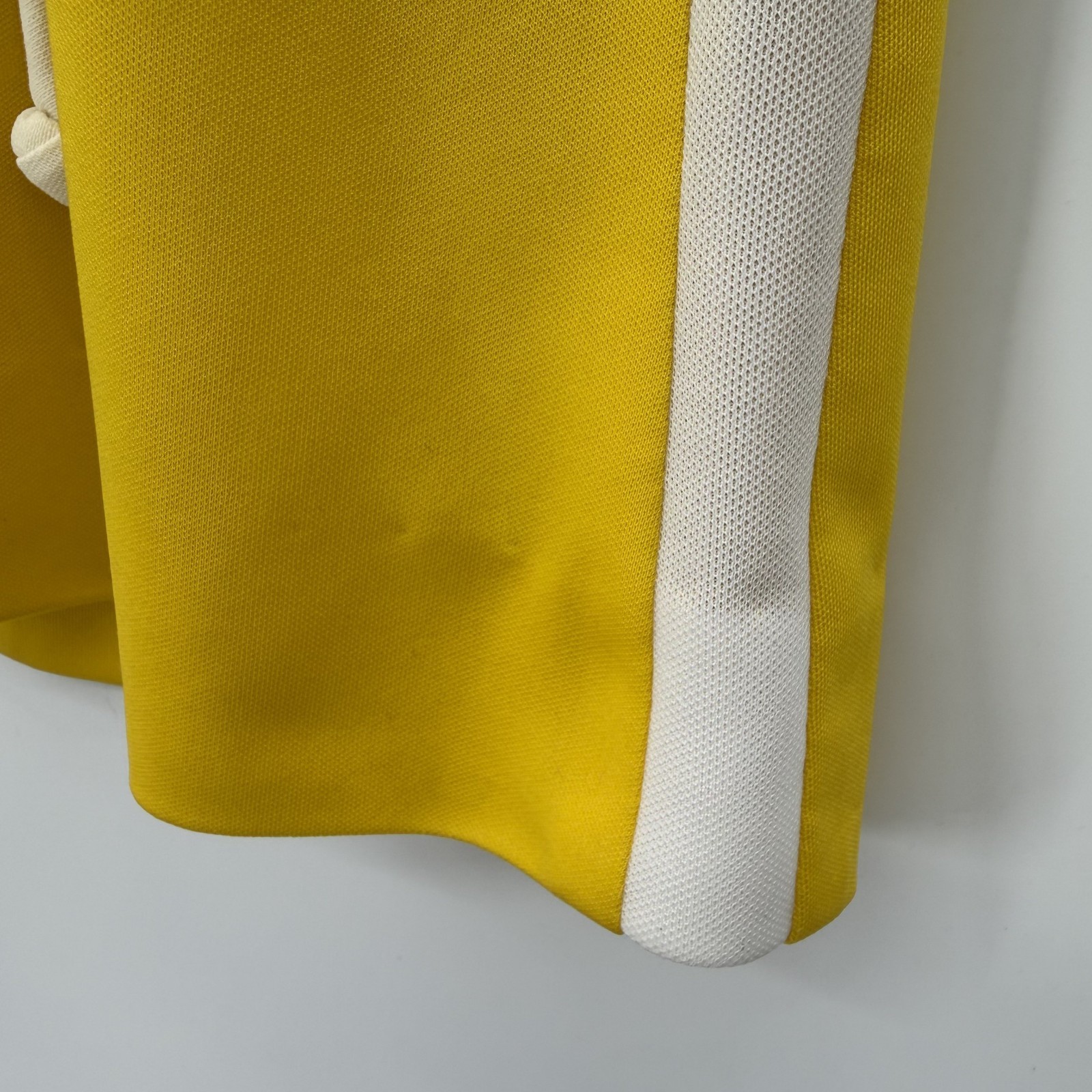 Vintage 60s 70s Eve Le Coq Mod Top Size XS Yellow White Colorblock Tie Neck