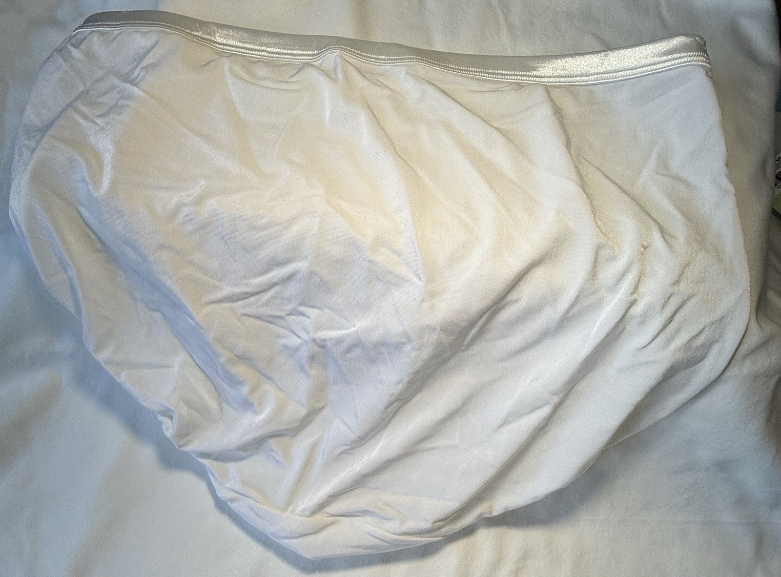 Vanity Fair Silky Smooth Illumination Hi Cut Panties #13808, White, Sz 9/2XL,NEW