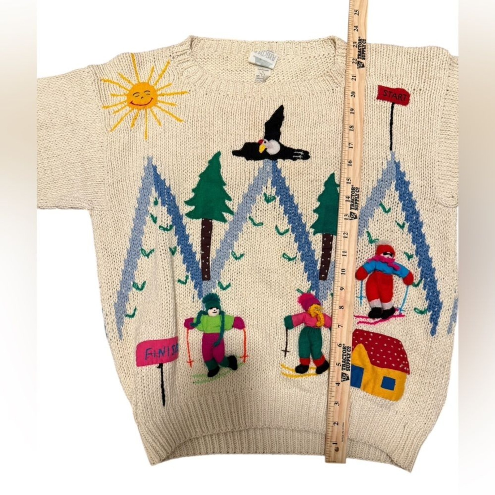 Vintage Peruvian 3D hand knit Cream Sweater ski mountain winter felt grannycore