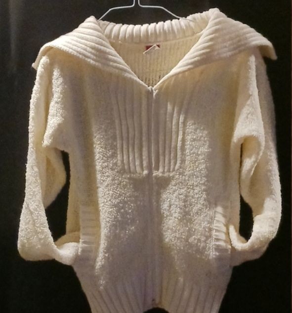 70s Vintage Collared Full Zip Sweater similar to light teddy bear material Lg