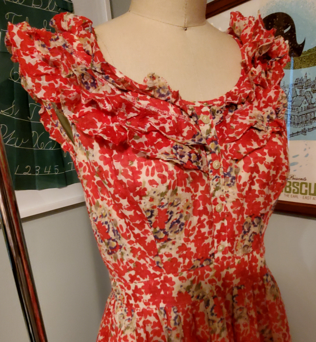 90s VTG Kay Unger Cotton + Silk Red Floral Patterened Dress w/ Frilled Collar