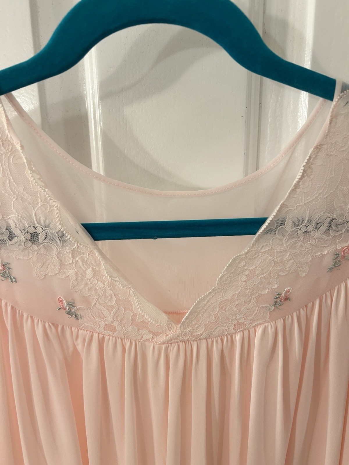 Vintage 2 Piece SHADOWLINE Pink Lace PEIGNOIR Robe (M) And Nightgown (L) Set