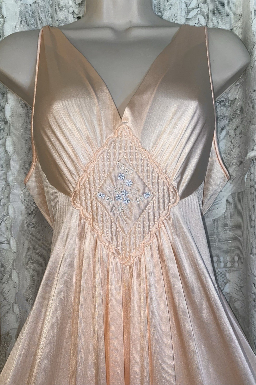 VTG M L Sweet PEACH VANITY FAIR Nylon Peignoir Robe Nightgown Negligee Gown Set