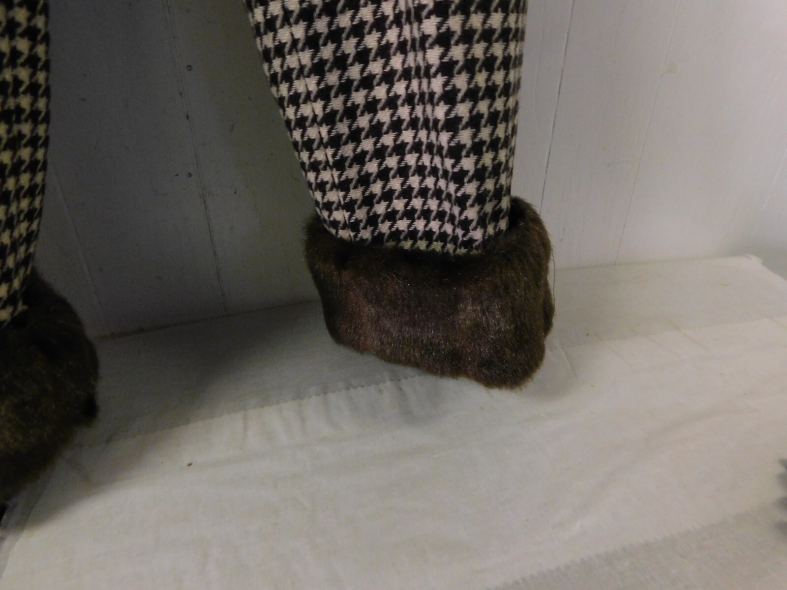 Metro Style Houndstooth Wool Lined Mod Pants with Removable Fur Cuffs sz 10