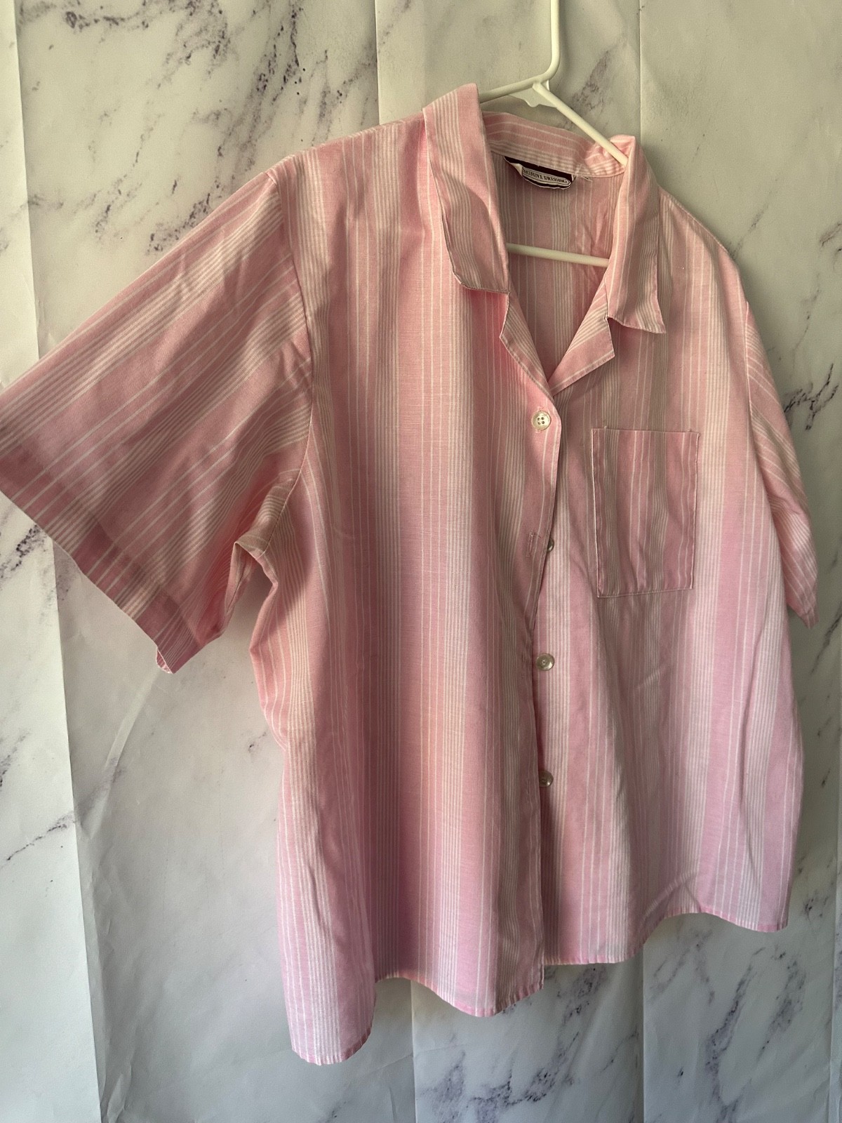 VINTAGE EXECUTIVE DRESSING PINK STRIPED SHORT SLEEVE BUTTON UP SHIRT WOMEN LARGE